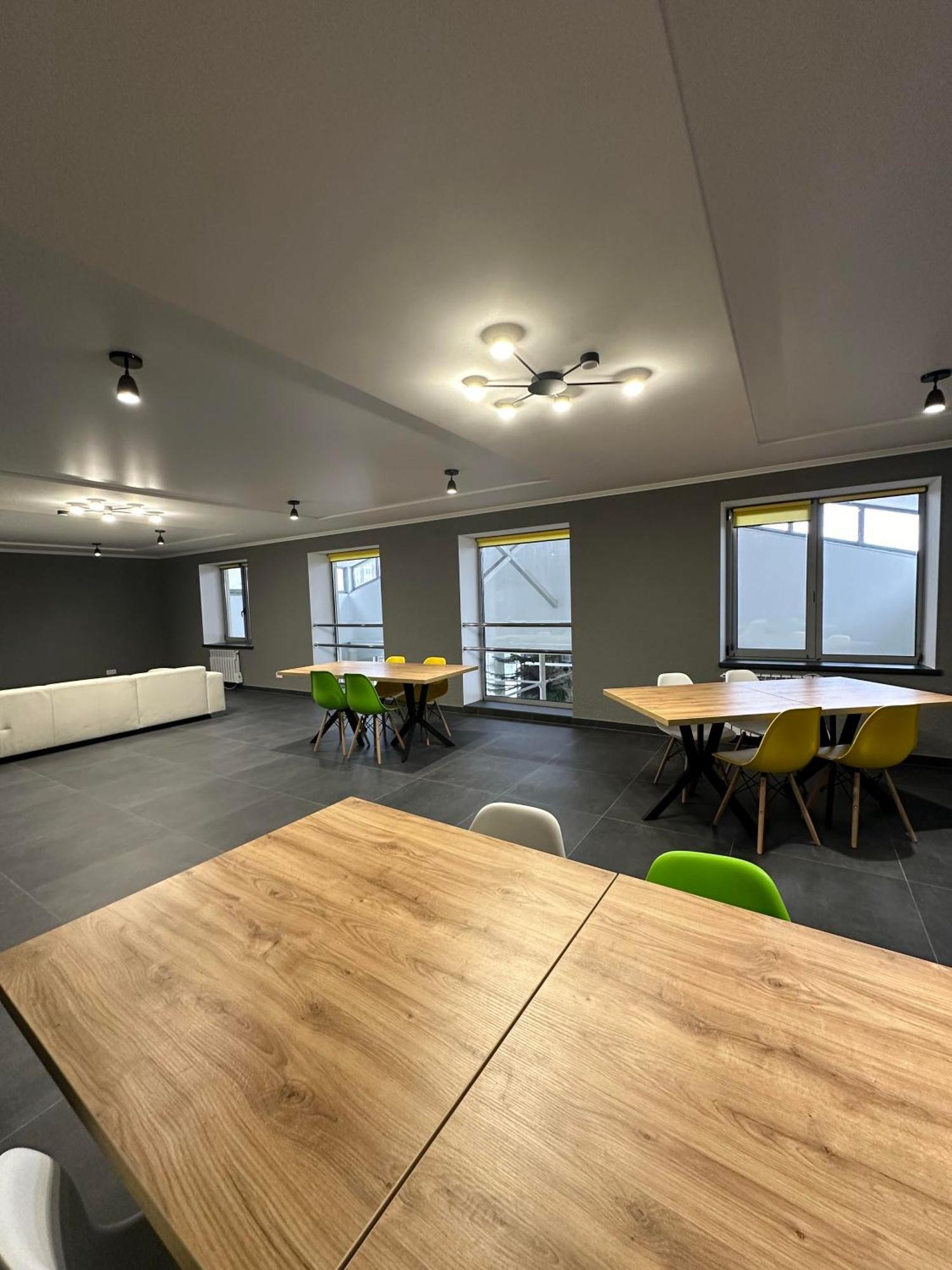 Garden Hall Тернопил Екстериор снимка