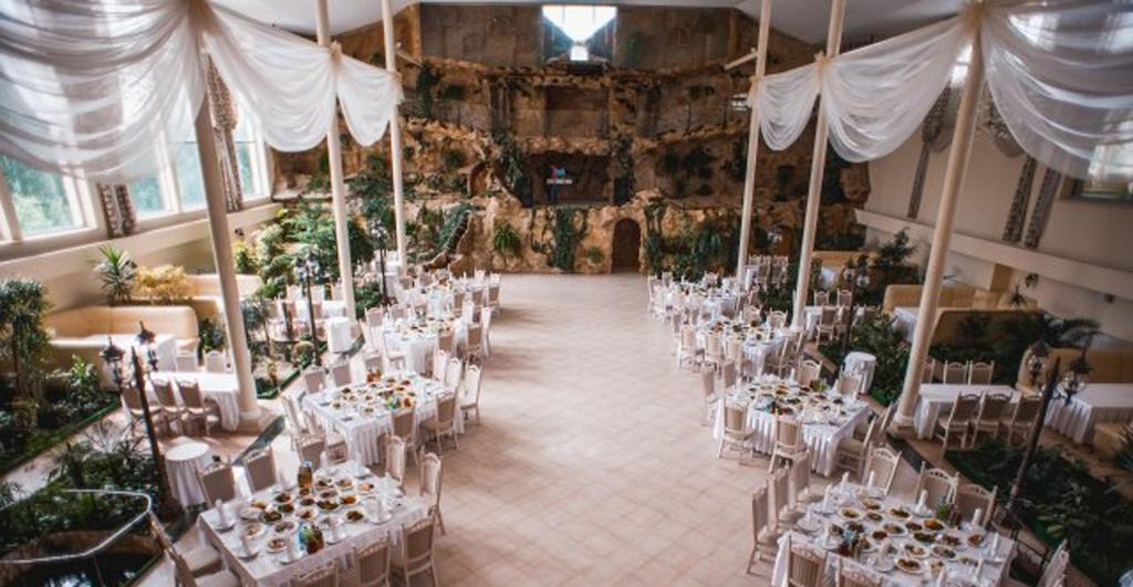 Garden Hall Тернопил Екстериор снимка