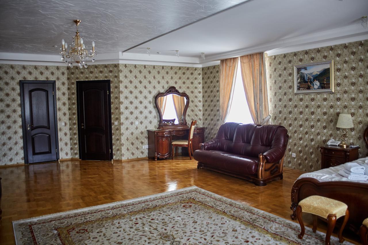 Garden Hall Тернопил Екстериор снимка