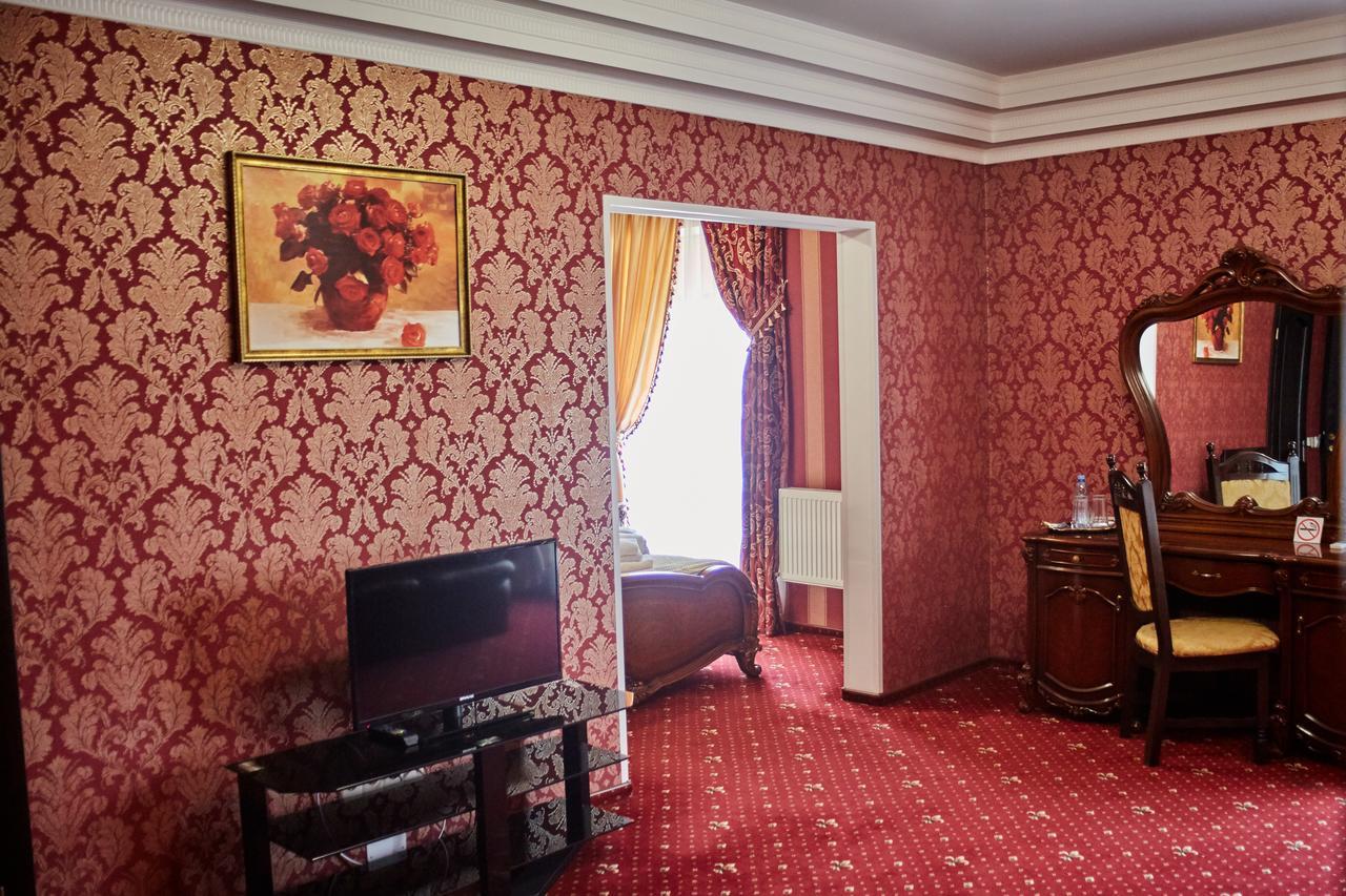 Garden Hall Тернопил Екстериор снимка